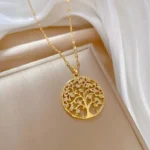 collier avec arbre de vie