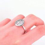 bague en argent arbre de vie opale blanche